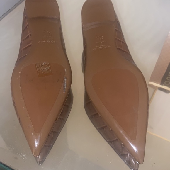 Michael Kors Collection Flats - Picture 2 of 3